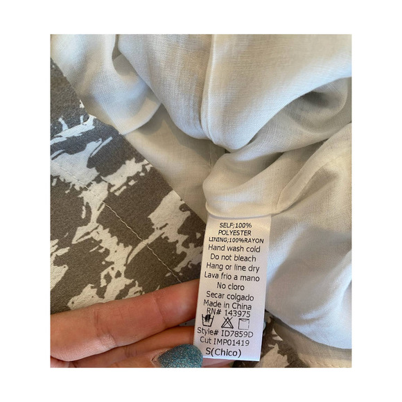 Fabrik Gray and White Print Dress - Picture 5 of 5